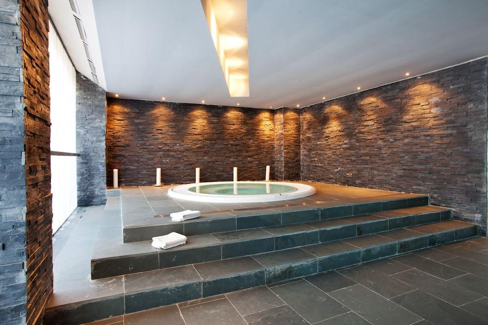 & Cerdanya Aparthotel Bourg-Madame