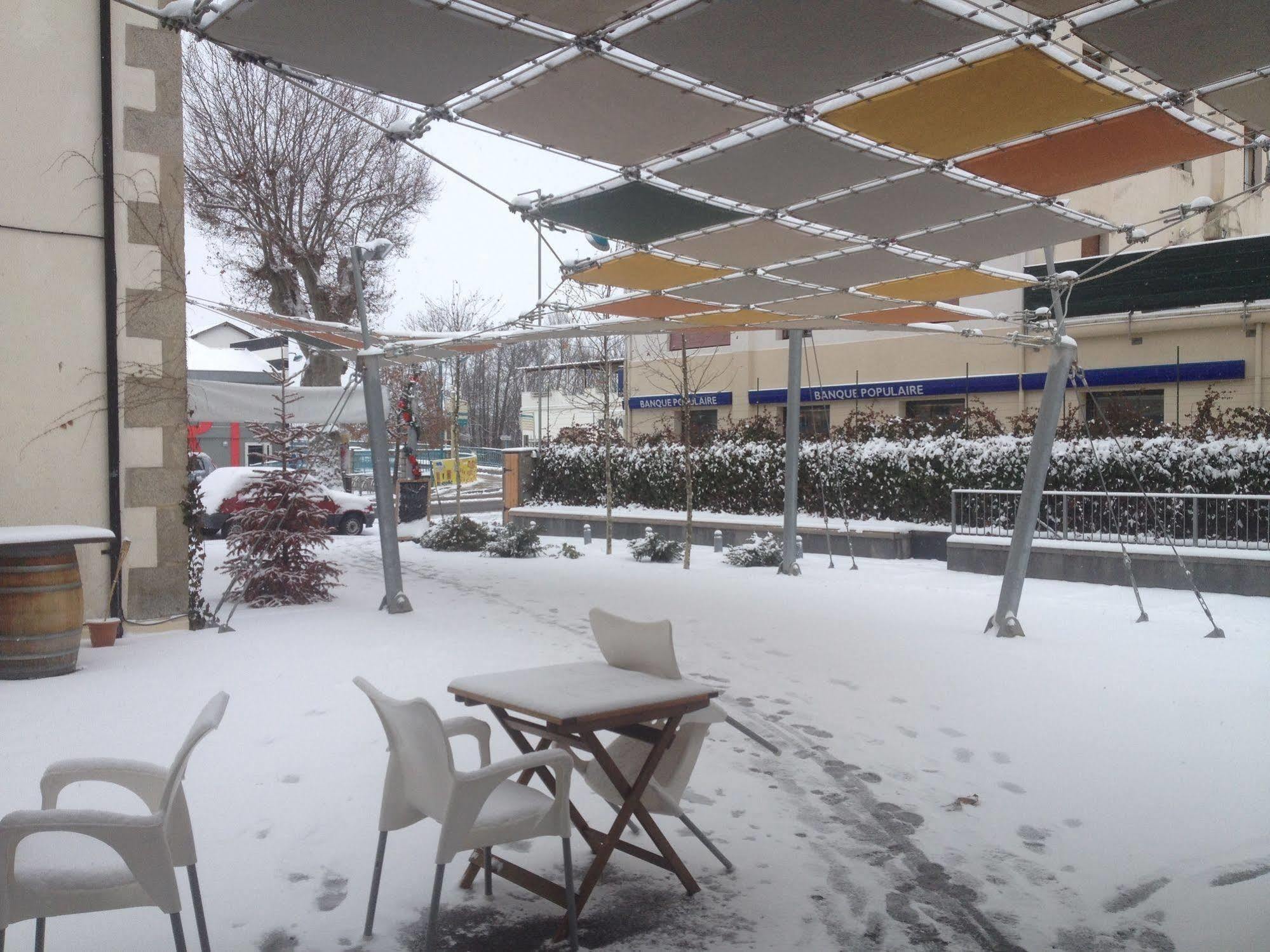& Cerdanya 2* Bourg-Madame